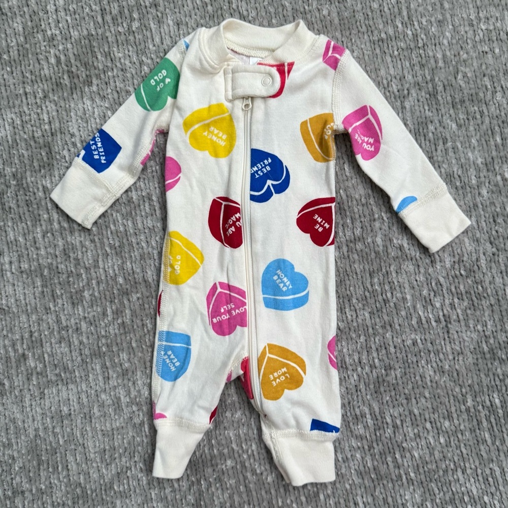 Hanna Andersson Newborn Zip Sleeper Pajamas Candy Heart Print Valentine’s Day
